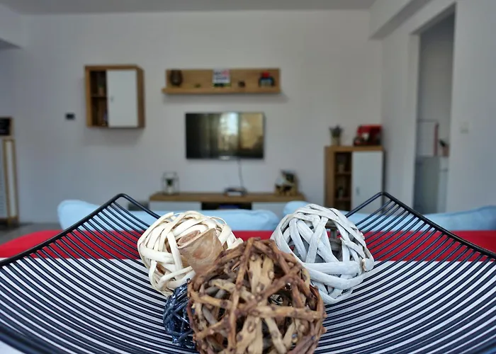 Balcescu Self Check-in Апартаменти *